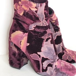 STEVE MADDEN VELVET FLORAL BOOTIES IN BURGUNDY